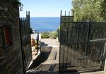 Semi-detached villa of 350 square meters with an unparalleled sea view just 800 meters from the splendid beaches of Lavagna