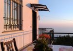 Semi-detached villa of 350 square meters with an unparalleled sea view just 800 meters from the splendid beaches of Lavagna