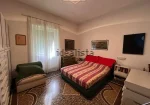 Four-room apartment – Convenient to the sea and center
