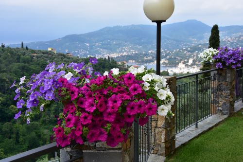 Independent two-storey villa of two hundred and twenty square meters – Sea View