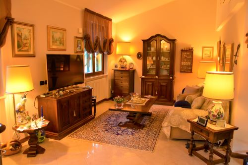 Independent two-storey villa of two hundred and twenty square meters – Sea View