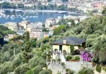Independent two-storey villa of two hundred and twenty square meters – Sea View