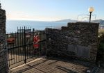 Semi-detached villa of 350 square meters with an unparalleled sea view just 800 meters from the splendid beaches of Lavagna