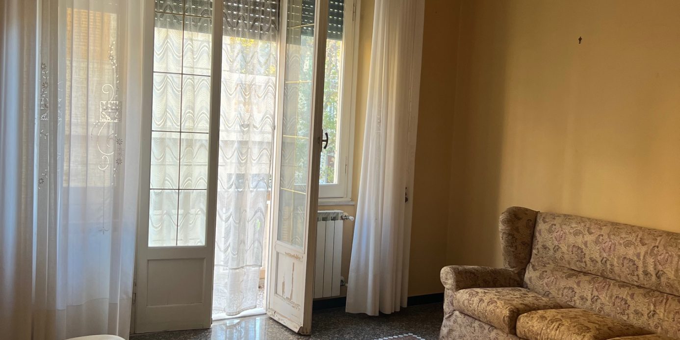 Semi-detached villa – In a convenient and quiet area