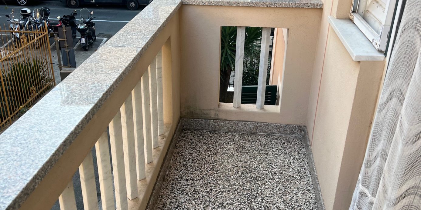 Semi-detached villa – In a convenient and quiet area