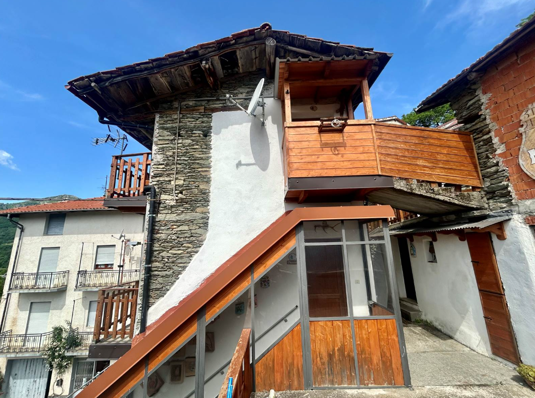 Recently renovated house with outbuilding.