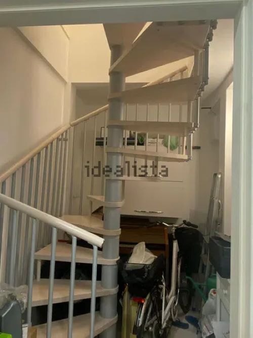Terraced house of 242 square meters. Completely renovated with recovery of the attic