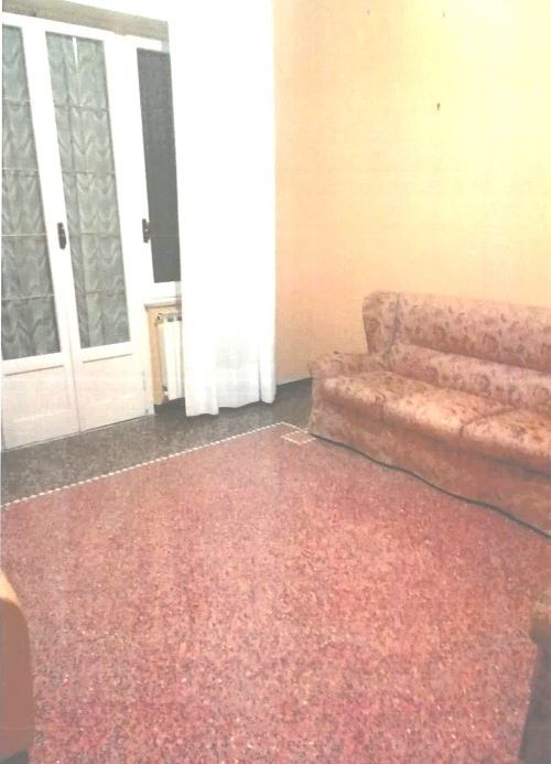 Semi-detached villa – In a convenient and quiet area