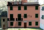 Rif. 2000 – Cogorno – a pochi minuti da Lavagna – Vista mare – Rustico con progetto approvato di ristrutturazione in tre appartamenti per un totale di 240 MQ e permesso di costruire emesso dal comune
