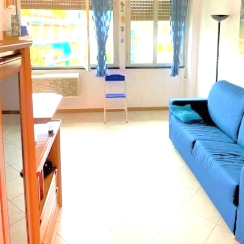 Rif. 2878 – Rapallo – Via Toti – Appartamento Bilocale di cinquantacinque metriquadrati – Ultimo Piano con ascensore – A