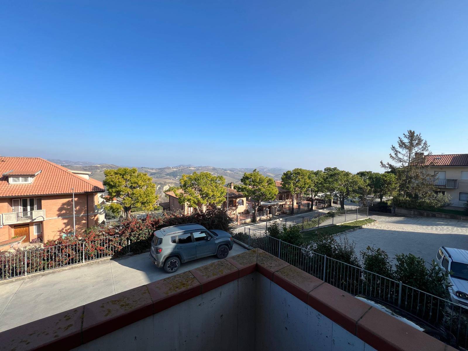 Apartment with Panoramic Views and Private Garden – Offida, Borgo Miriam (AP)