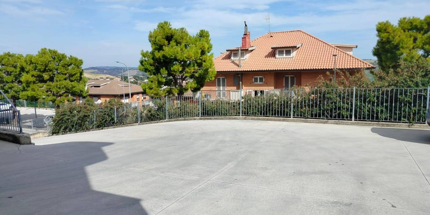 Apartment with Panoramic Views and Private Garden – Offida, Borgo Miriam (AP)