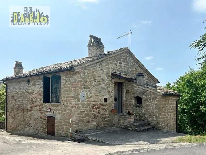 For Sale – Charming Stone Farmhouse in the Marche Hills