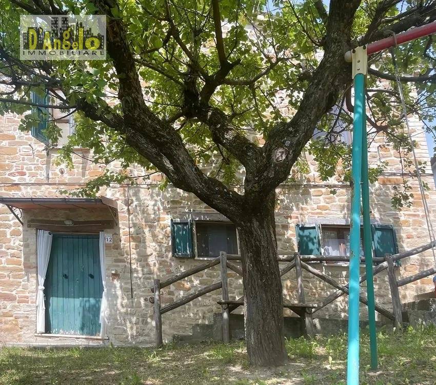 For Sale – Charming Stone Farmhouse in the Marche Hills