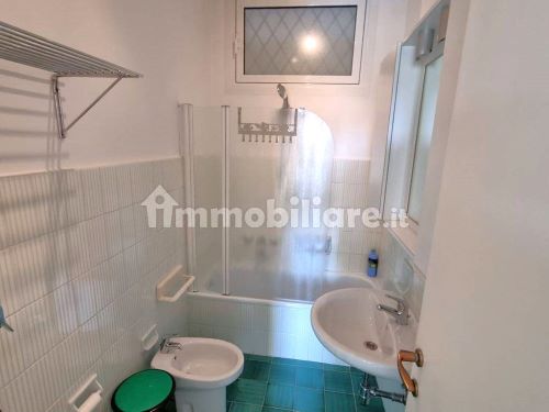 Rif. 2059 – Rapallo – via Privata Bozzo Costa – Appartamento bilocale di 45 metriquadrati – Vista mare Portofino – terra