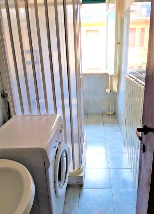 Sunny Three-Room Apartment with Open View in Rapallo, Via Tito Speri