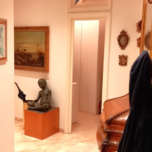 Rif. 2058 – Rapallo – Via Vespucci – a due passi dal Porto Turistico e dal mare – Comodissimo al centro ed a tutti i ser