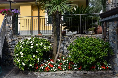 Rif. 2092 – Zoagli – Cornice di S. Ambrogio – Al confine tra Rapallo e Zoagli – Villa indipendente bipiano di duecentove