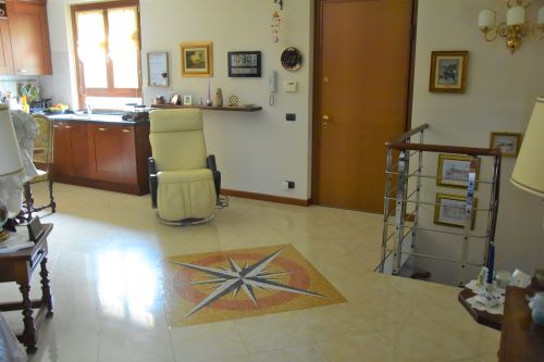 Rif. 2092 – Zoagli – Cornice di S. Ambrogio – Al confine tra Rapallo e Zoagli – Villa indipendente bipiano di duecentove
