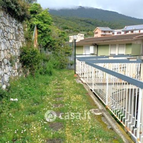 Rif. 2071 – Deiva Marina – ATTICO Trilocale con Giardino – Vista Mare – a CENTO METRI DAL MARE – Circondato da area verd