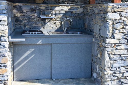 Rif. 2092 – Zoagli – Cornice di S. Ambrogio – Al confine tra Rapallo e Zoagli – Villa indipendente bipiano di duecentove