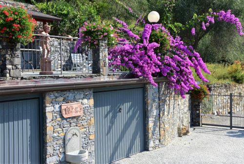 Rif. 2092 – Zoagli – Cornice di S. Ambrogio – Al confine tra Rapallo e Zoagli – Villa indipendente bipiano di duecentove