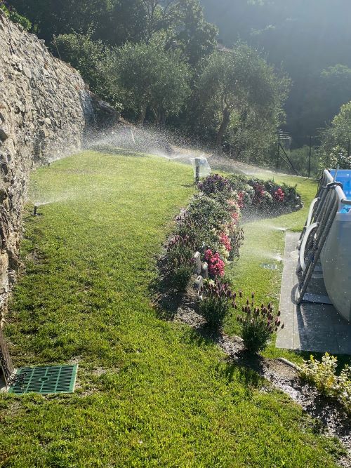 Rif. 2092 – Zoagli – Cornice di S. Ambrogio – Al confine tra Rapallo e Zoagli – Villa indipendente bipiano di duecentove