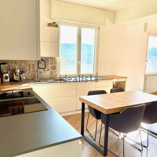 Rif. 2284 – Rapallo – a 200 metri da Parco Casale – Vista Mare – Splendido Trilocale di 103 metriquadrati – Possibilità