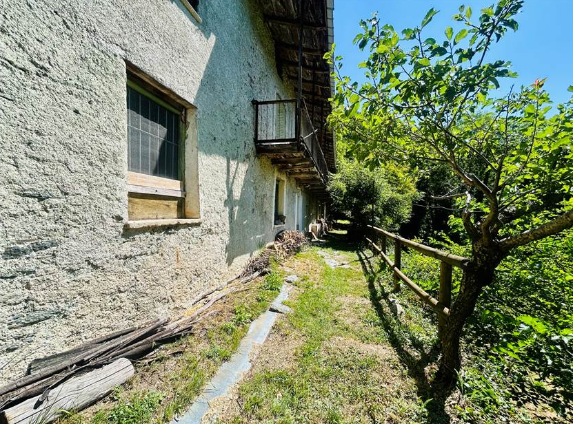 Isolated Independent Rustic House on the Balconata di Ormea