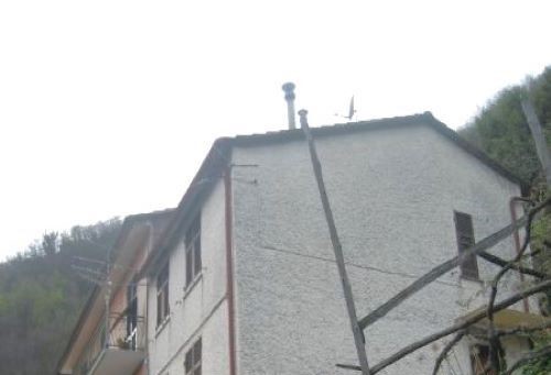 Rif. 2423 – Rapallo – Villino Bipiano di cento metriquadrati – Località Coreglia – A pochi minuti dal Santuario di Monta
