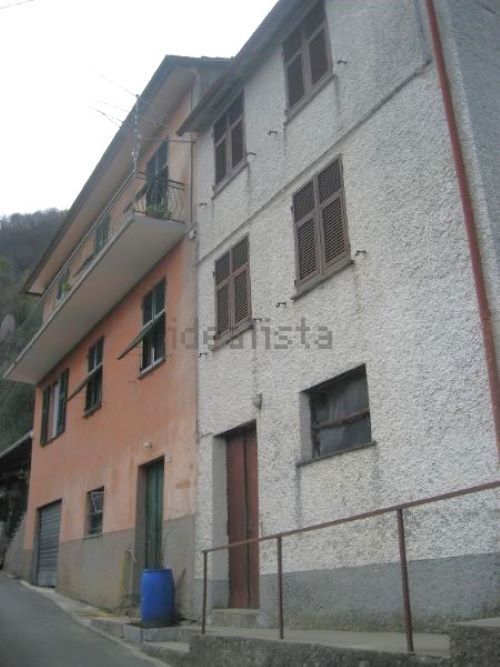 Rif. 2423 – Rapallo – Villino Bipiano di cento metriquadrati – Località Coreglia – A pochi minuti dal Santuario di Monta