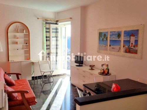 Rif. 2059 – Rapallo – via Privata Bozzo Costa – Appartamento bilocale di 45 metriquadrati – Vista mare Portofino – terra