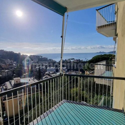 Rif. 2059 – Rapallo – via Privata Bozzo Costa – Appartamento bilocale di 45 metriquadrati – Vista mare Portofino – terra