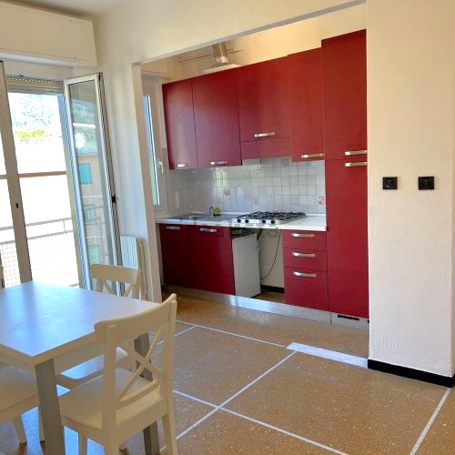 Rif. 2069 – Rapallo – S. Maria – Via della Pineta – Appartamento Trilocale di settanta metriquadrati – Ultimo piano senz