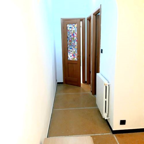 Rif. 2069 – Rapallo – S. Maria – Via della Pineta – Appartamento Trilocale di settanta metriquadrati – Ultimo piano senz