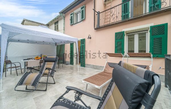 Two-story, four-room terraced house in Cicagna, Chiavari