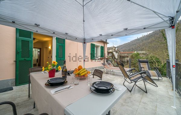 Two-story, four-room terraced house in Cicagna, Chiavari