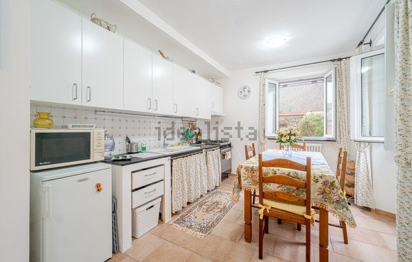 Two-story, four-room terraced house in Cicagna, Chiavari