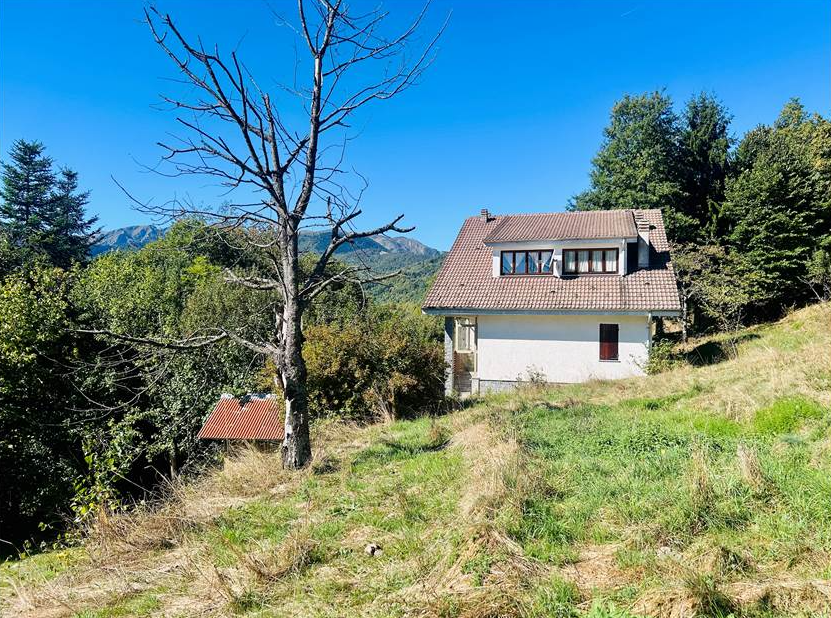 Semi-detached villa in the Mindino district of Garessio