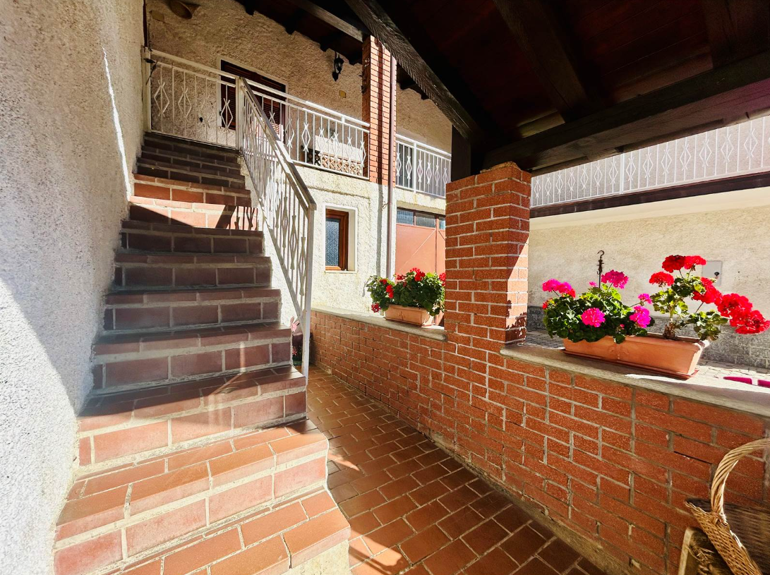 Two independent properties with 21,000 meters of land.