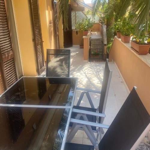 Rif. 8222 – Chiavari – Via Parma – Villino a schiera di 242 metriquadrati – Molto comodo a tutti i servizi – Soleggiato