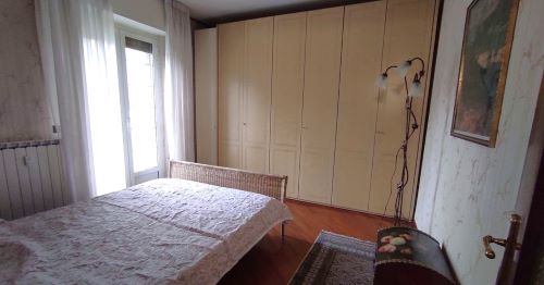 Rif. 8034 – Cicagna – Sulla Statale per Chiavari – Nel pieno centro cittadino ed in zona tranquilla – ATTICO