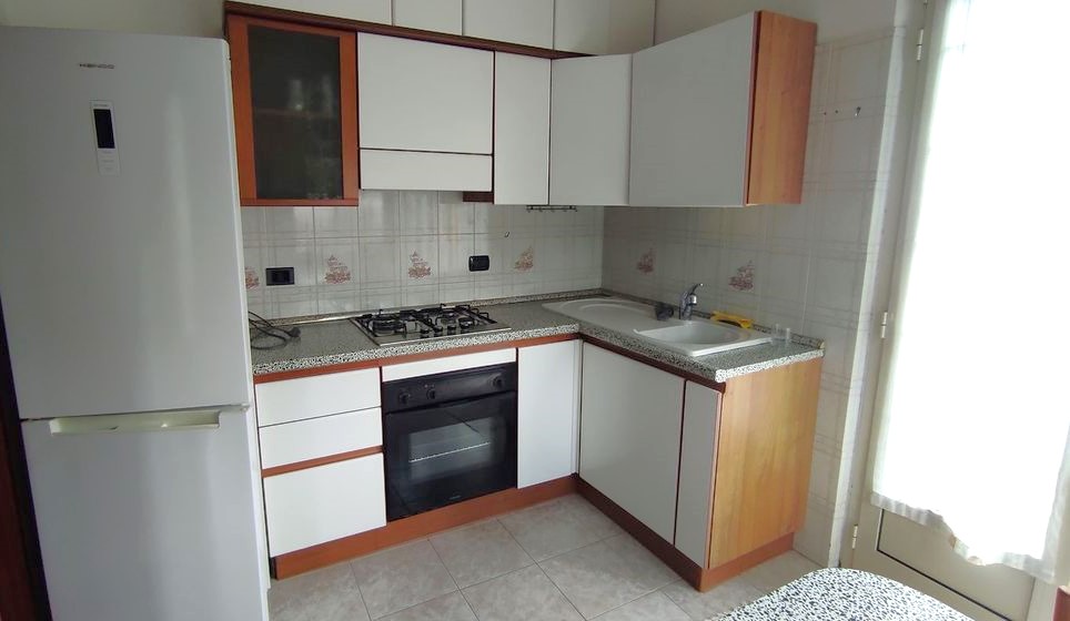 Rif. 8034 – Cicagna – Sulla Statale per Chiavari – Nel pieno centro cittadino ed in zona tranquilla – ATTICO