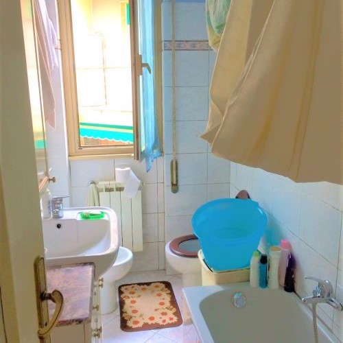 Rif.8128 – Rapallo – Inizio Torre Menegotto – Appartamento Bilocale di cinquanta metriquadrati – Centrale e comodo a tut