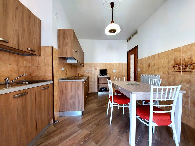 Apartment with panoramic terrace