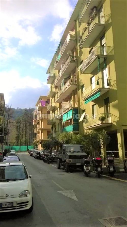 Rif. 8124 – Rapallo – Via Tito Speri – Appartamento Trilocale di settantacinque metriquadrati – Soleggiato – Vista apert