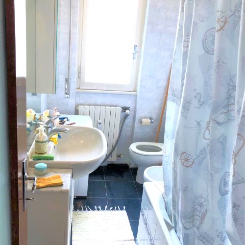 Rif. 9558 – Rapallo – Via Pietrafraccia – a 300 metri dal Parco Casale e dal Mare – Appartamento Bilocale di 55 metriqua