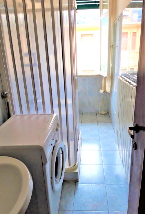 Rif. 9124 – Rapallo – Via Tito Speri – Appartamento Trilocale di settantacinque metriquadrati – Soleggiato – Vista apert