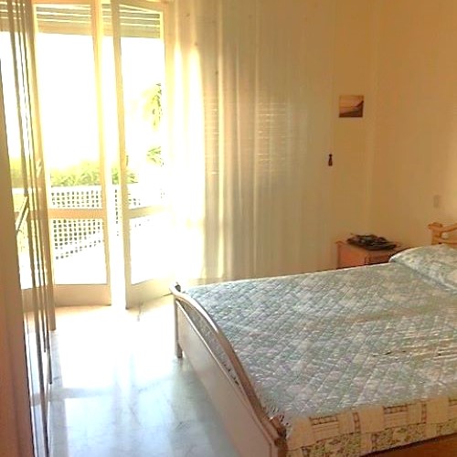 Rif. 9126 – Zoagli – Appartamento Trilocale di cento metriquadrati – Vista Mare Portofino – Via Sem Benelli – Comodo Mar