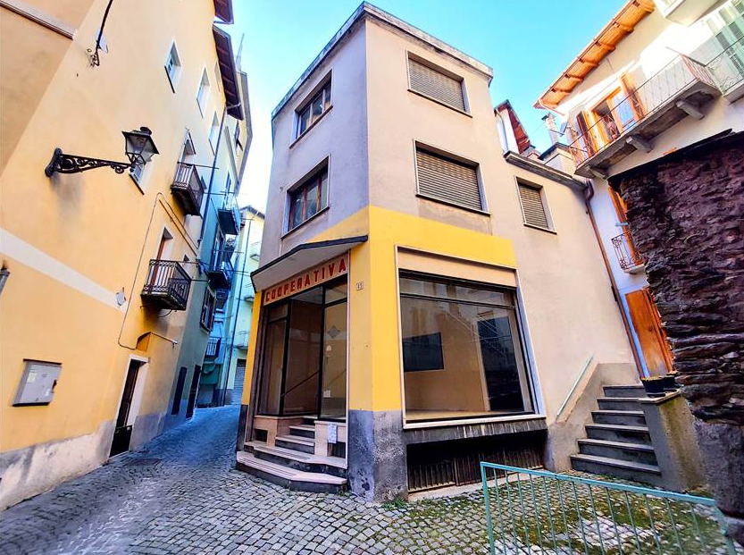 Entire building from ground to sky in the town center